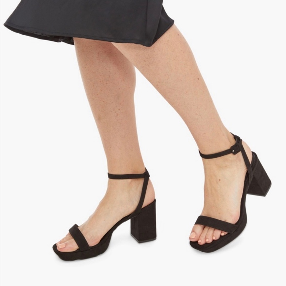 Black Platform Heeled JustFab Sandal